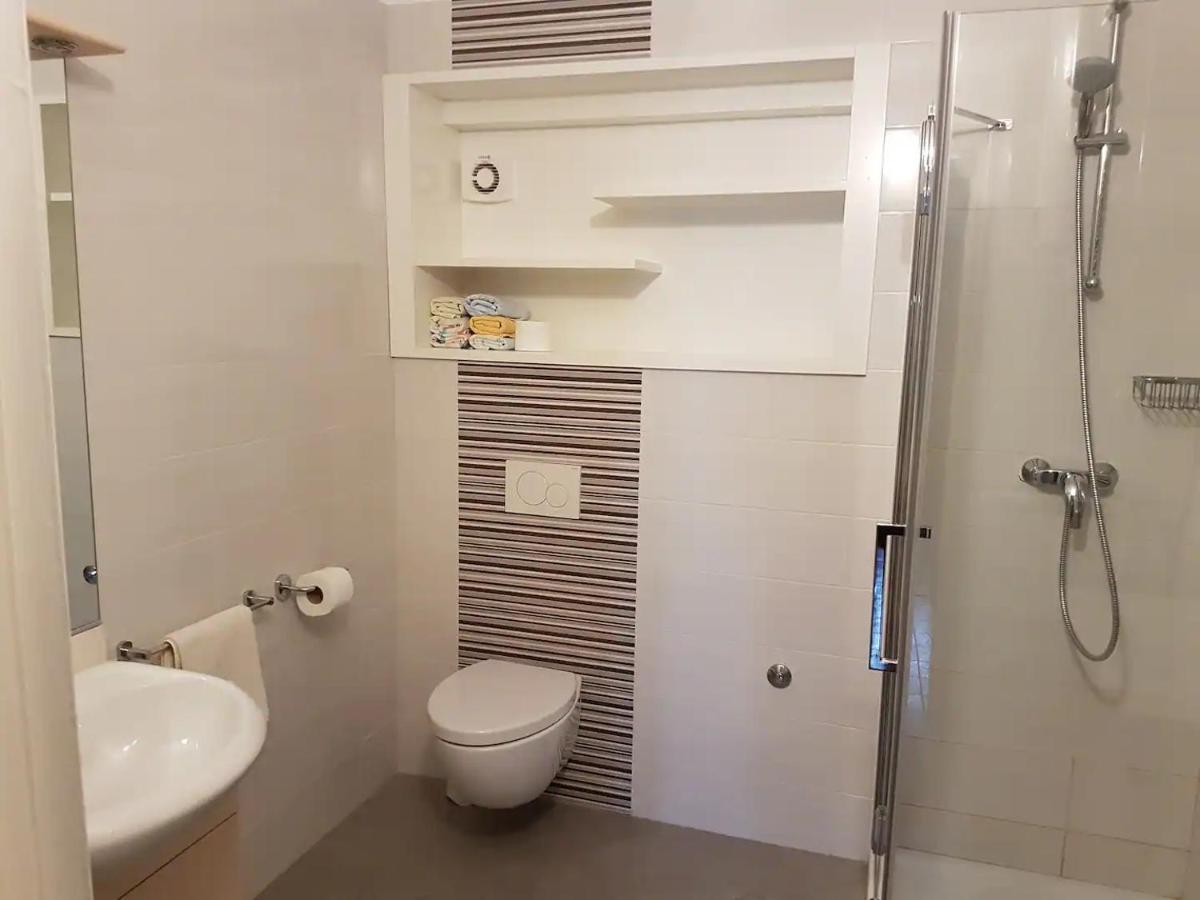 Apartments Vili ウマグ エクステリア 写真